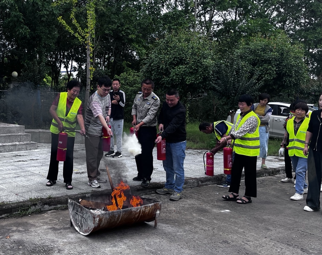宿马产业公司开展消防演练(图1) 宿马产业公司开展消防演练(图1)